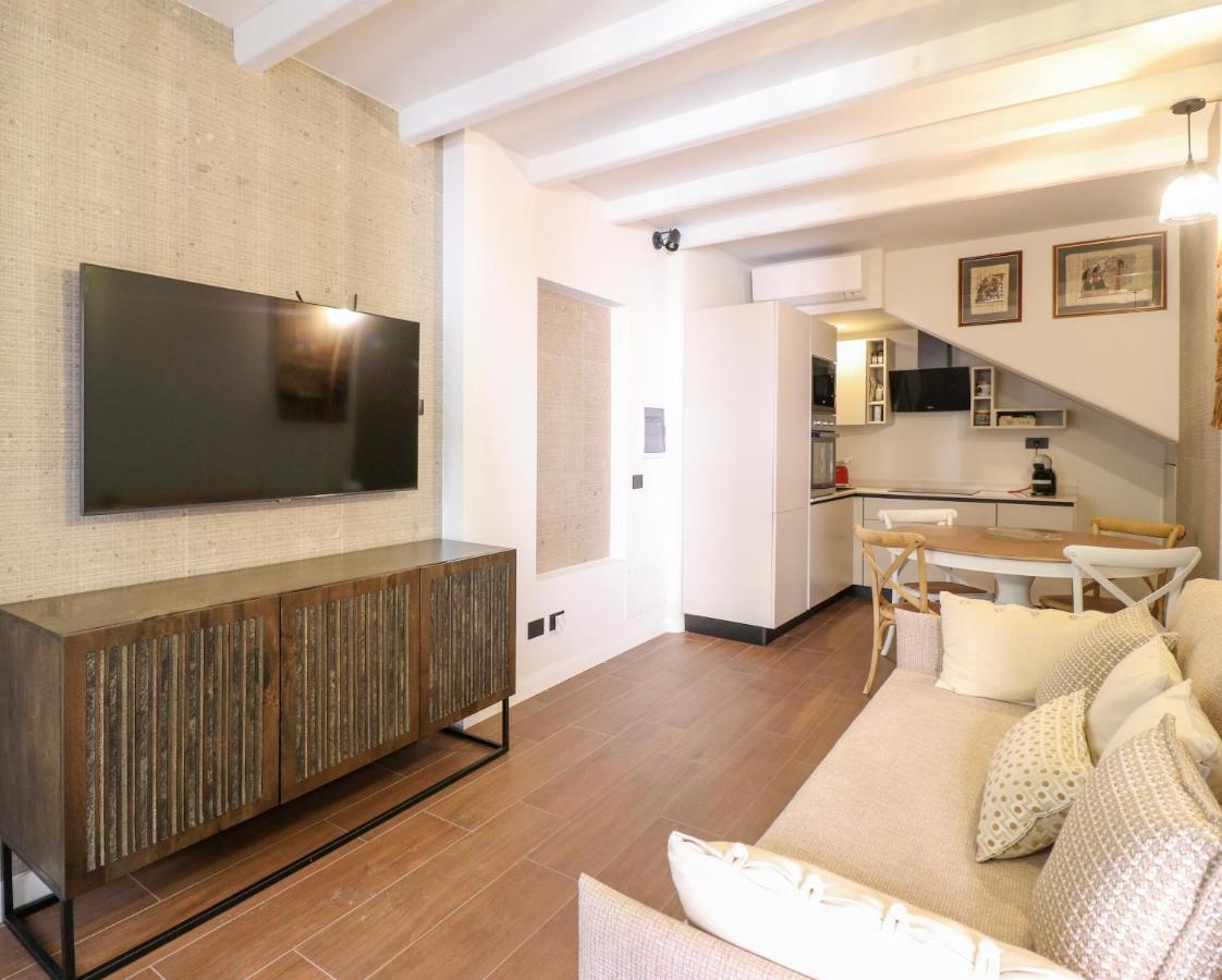 Apartment Avenue Luxury Townhouse *